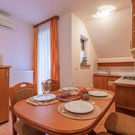 Tourist Farm Skrbina * Šmarješke Toplice
