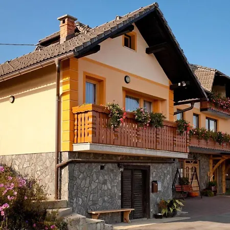 Tourist Farm Skrbina Apartmán Šmarješke Toplice