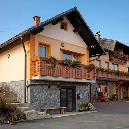 Apartmán Tourist Farm Skrbina *